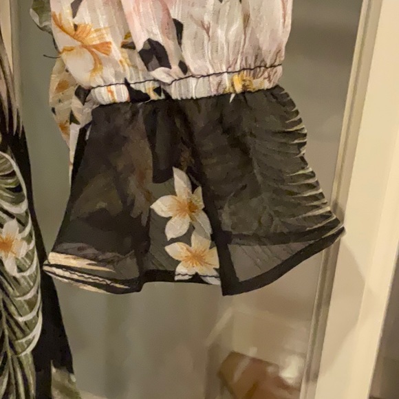 Tropical Print Dress - Picture 4 of 5